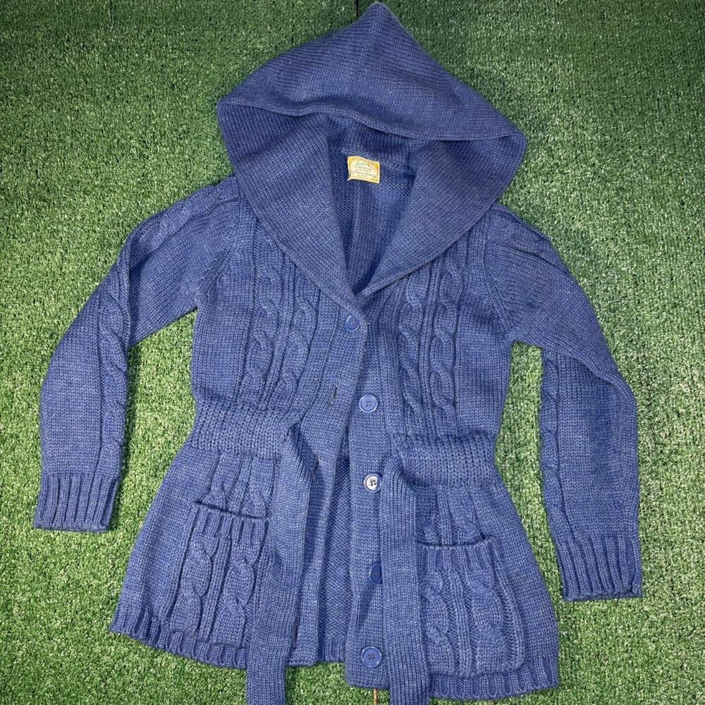 Vintage grandma style chunky knit